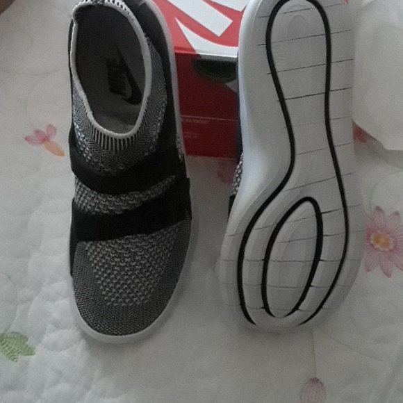 Nike sockracer flyknit - Picture 3 of 4